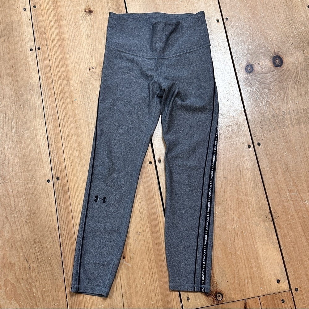 Under Armour HeatGear Women Yoga Pants Gray Athletic Leggings Workout Sz SM